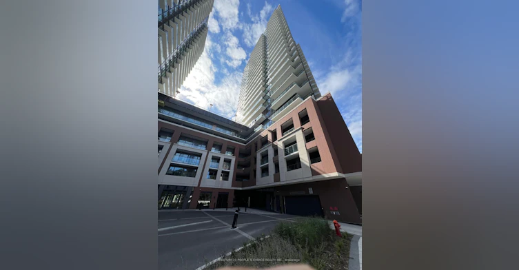 2704-4010 Eglinton Avenue W, Toronto, ON, M9A 0G5