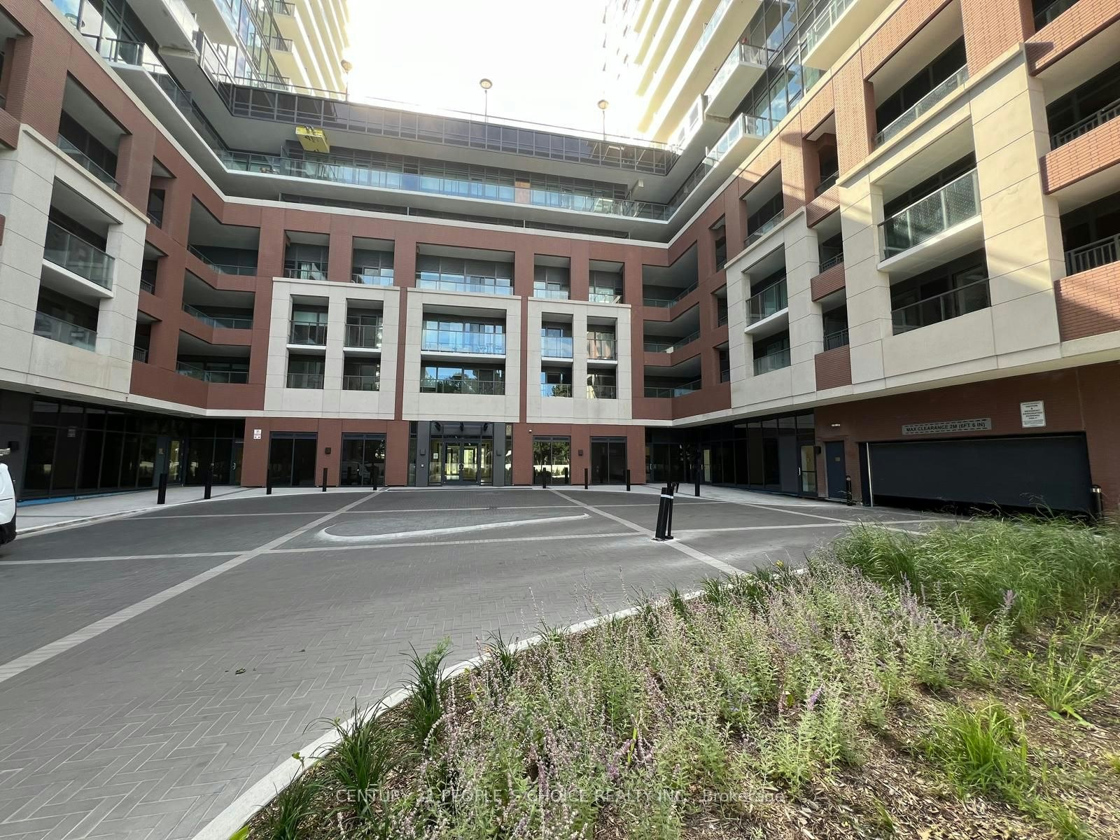 2704-4010 Eglinton Avenue W, Toronto, ON, M9A 0G5 - 2