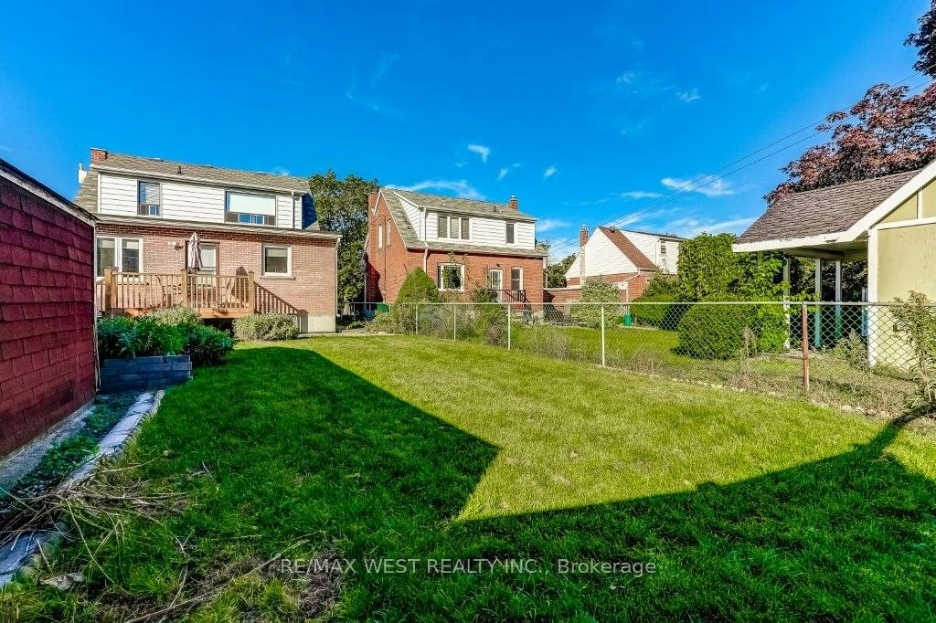 9 Culnan Avenue, Toronto, ON, M8Z 5A9 - 29