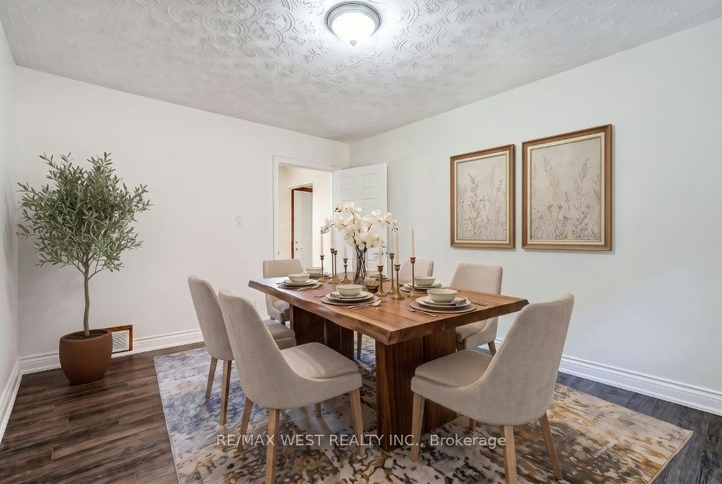 9 Culnan Avenue, Toronto, ON, M8Z 5A9 - 10