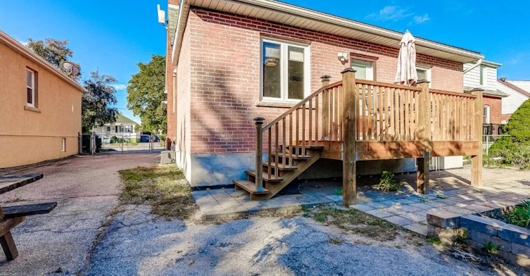 9 Culnan Avenue, Toronto, ON, M8Z 5A9 - 26