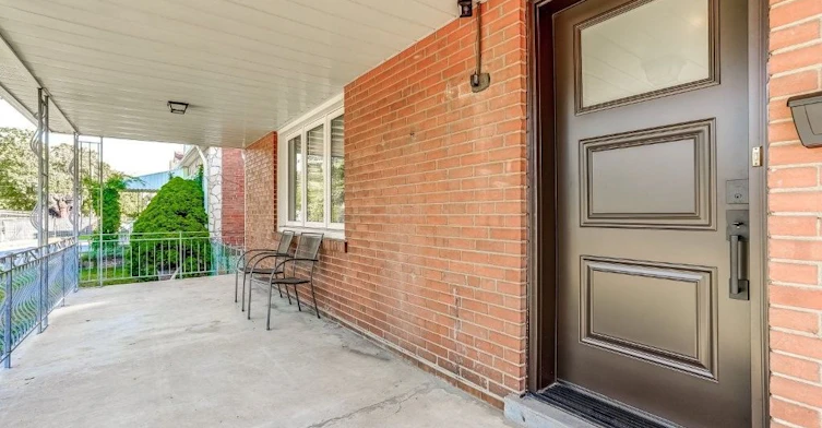 9 Culnan Avenue, Toronto, ON, M8Z 5A9 - 4