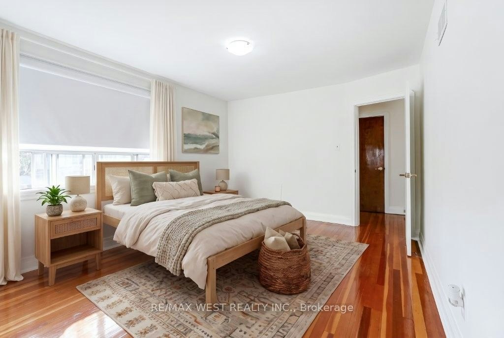 9 Culnan Avenue, Toronto, ON, M8Z 5A9 - 20