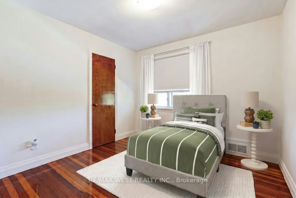 9 Culnan Avenue, Toronto, ON, M8Z 5A9 - 21