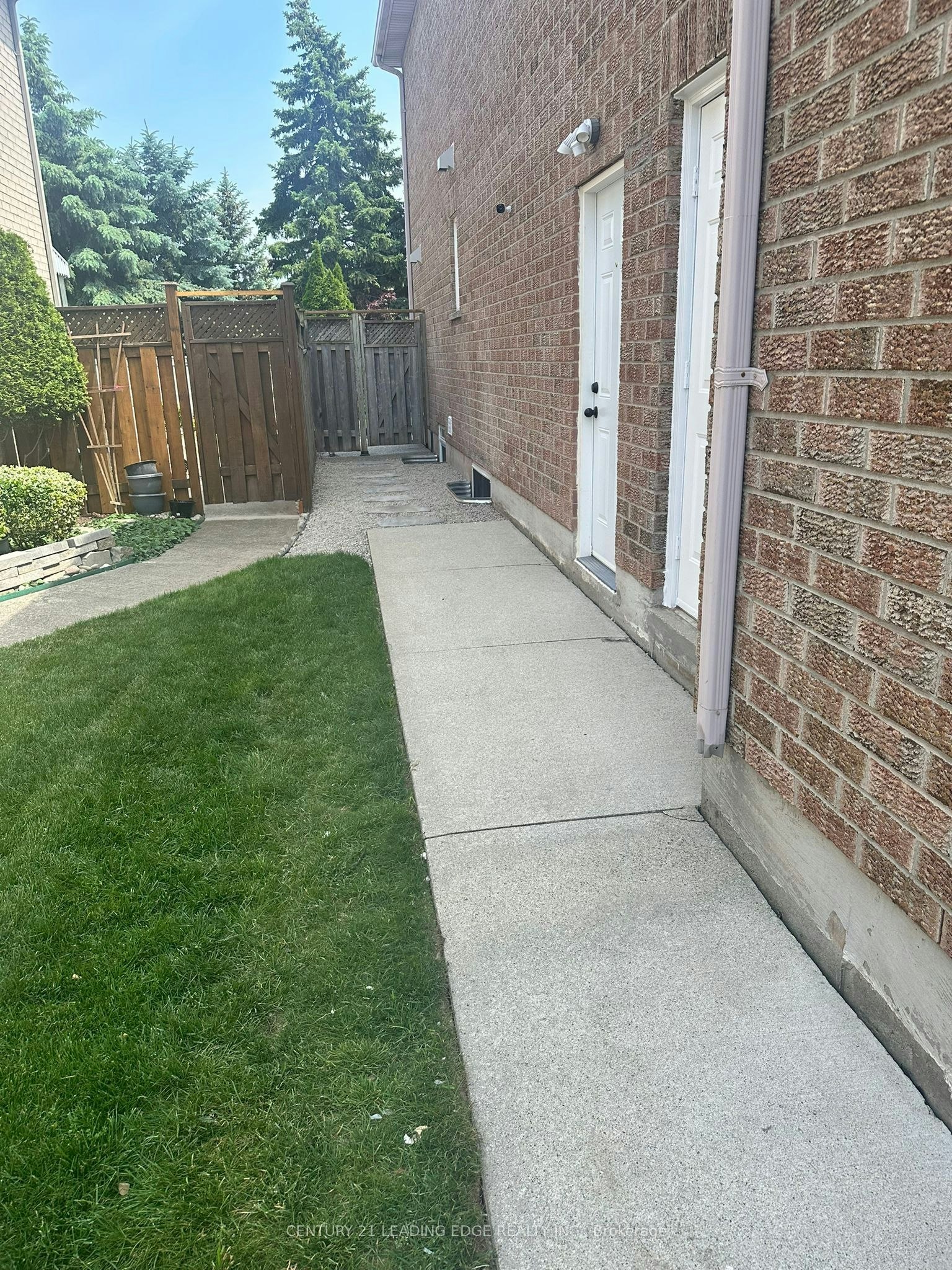 2026 Laurelcrest Place, Oakville, ON, L6M 3T7