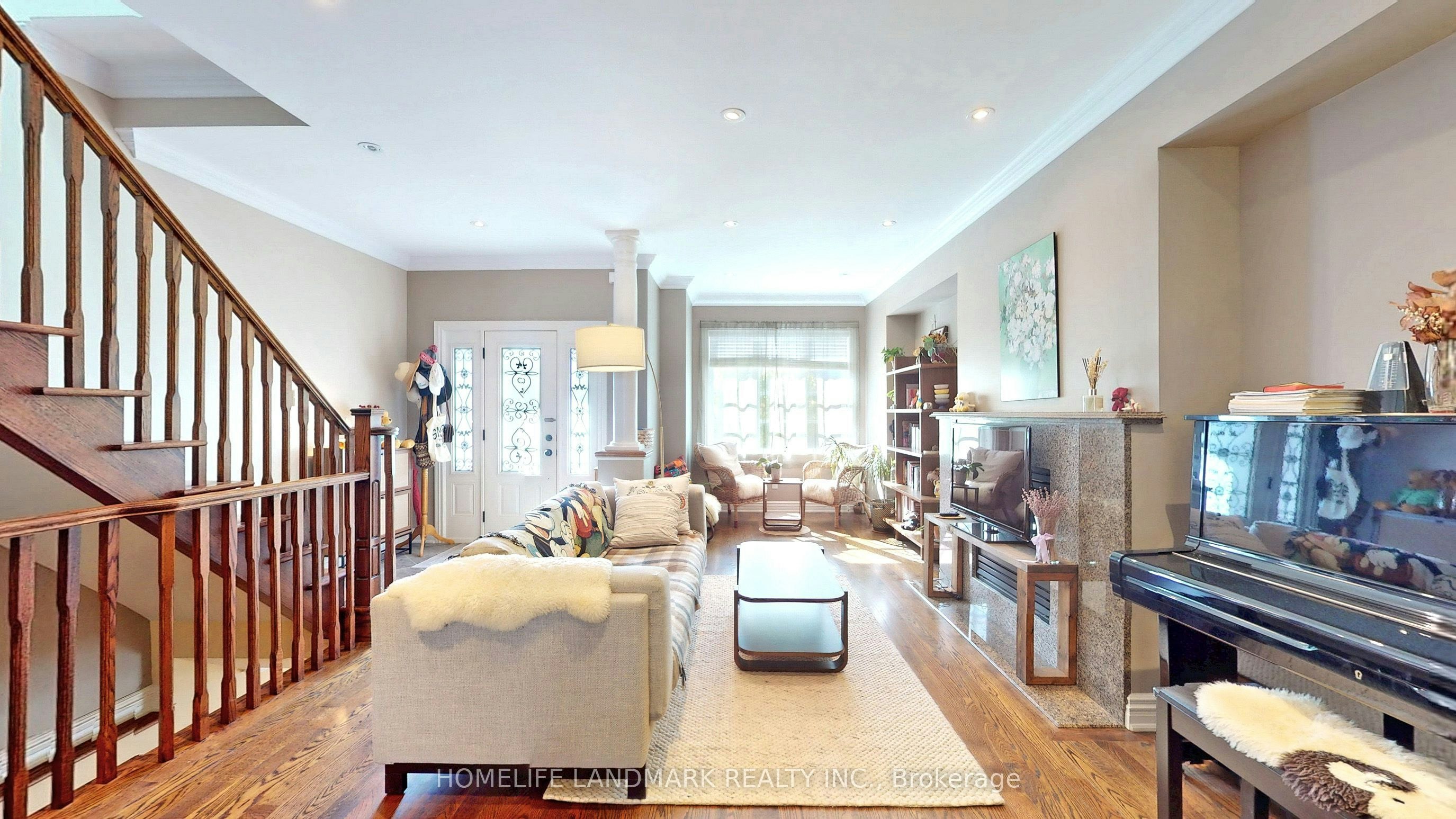 357 Bartlett Avenue N, Toronto, ON, M6H 3G8