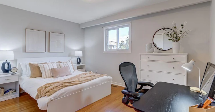 Upper-55 Tedder Street, Toronto, ON, M6M 4X2 - 11