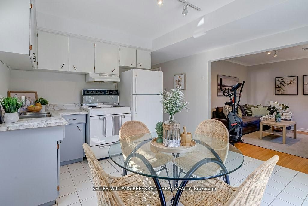 Lower-55 Tedder Street, Toronto, ON, M6M 4X2 - 25