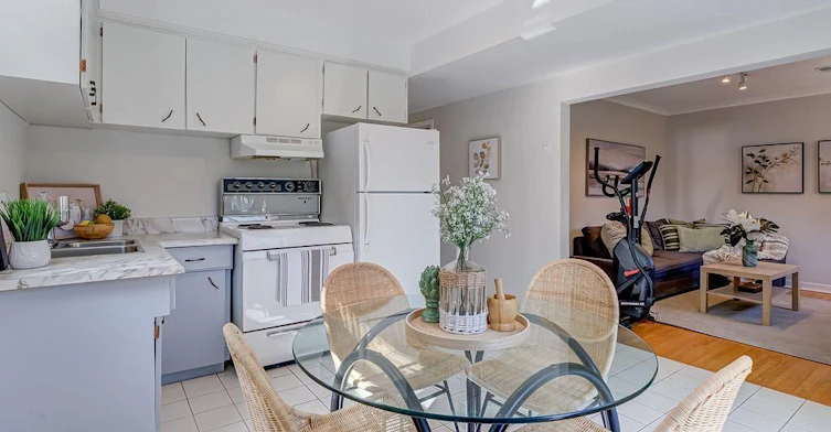Lower-55 Tedder Street, Toronto, ON, M6M 4X2 - 25