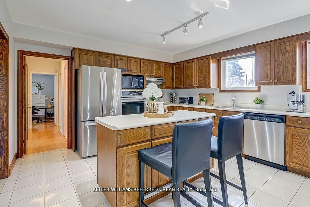 Lower-55 Tedder Street, Toronto, ON, M6M 4X2 - 10
