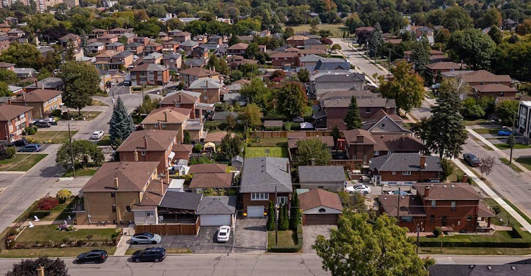 Lower-55 Tedder Street, Toronto, ON, M6M 4X2 - 41