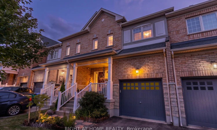 27 Fallis Crescent