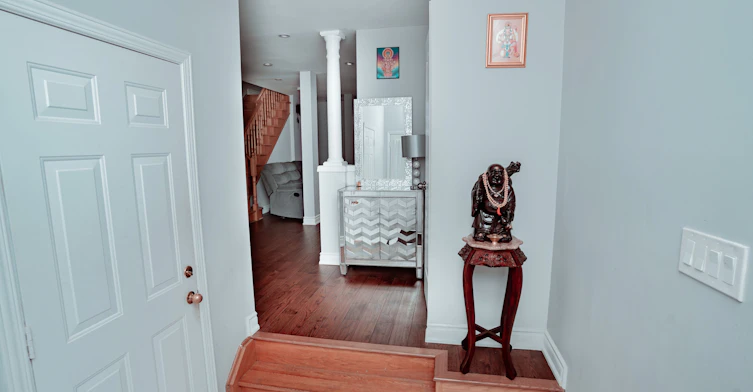 945 Mandolin Place, Mississauga, ON, L5W 1S3 - 2