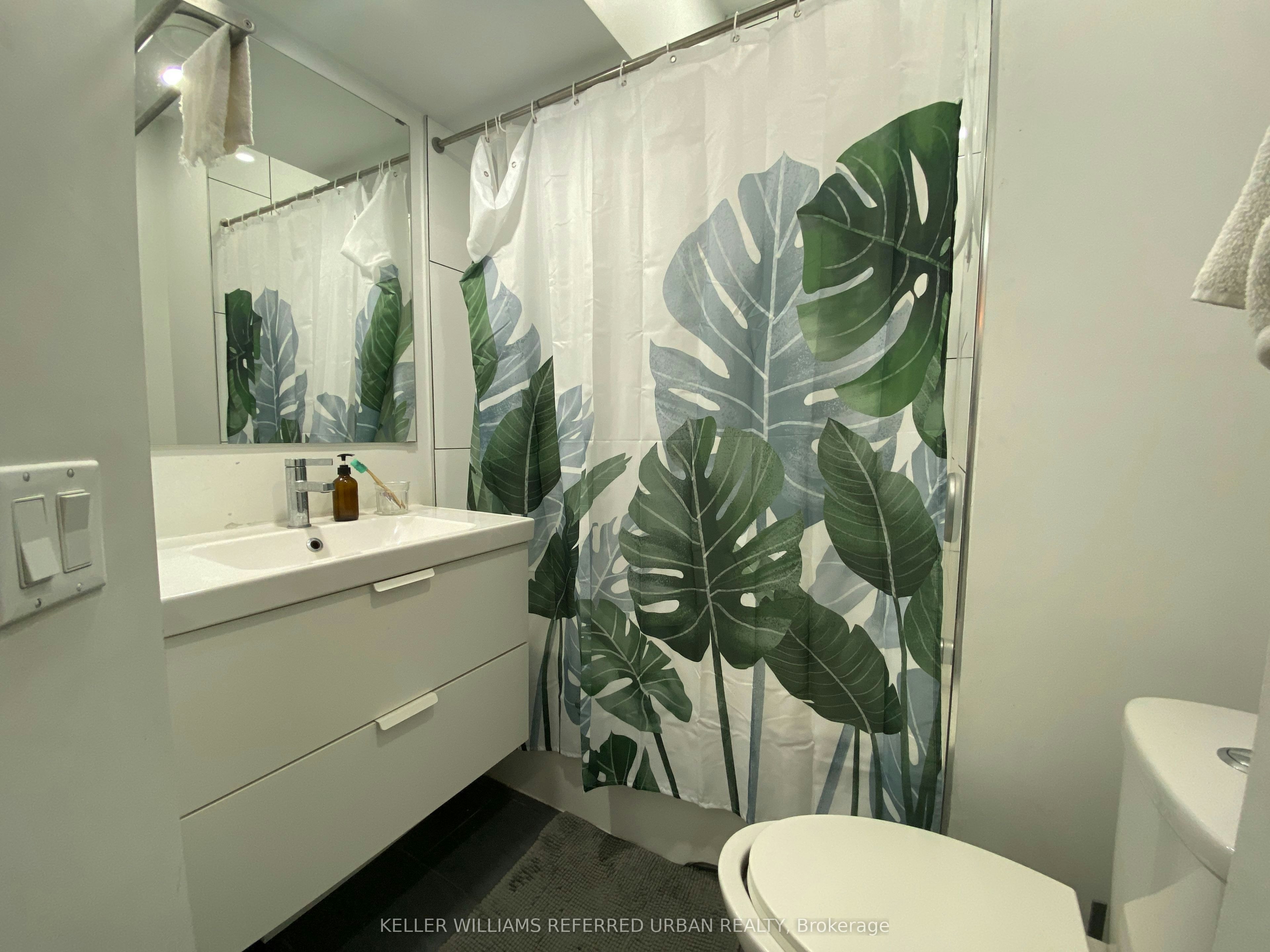 Room 2-344 Bartlett Avenue N, Toronto, ON, M6H 3G7 - 11
