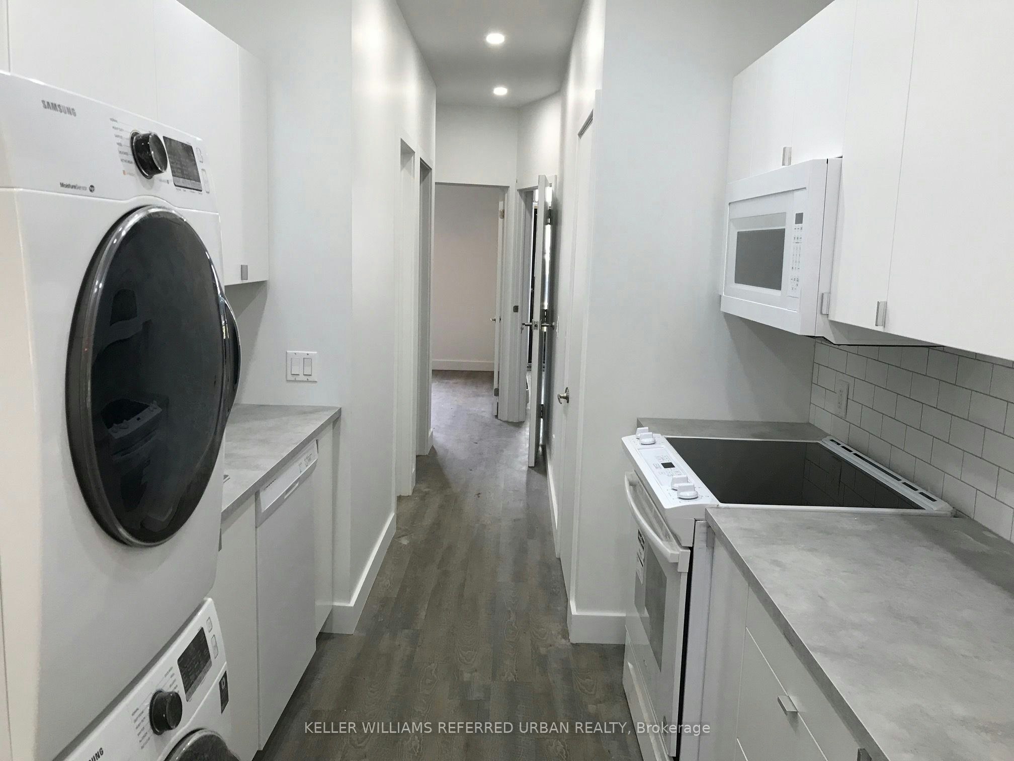 Room 2-344 Bartlett Avenue N, Toronto, ON, M6H 3G7 - 3