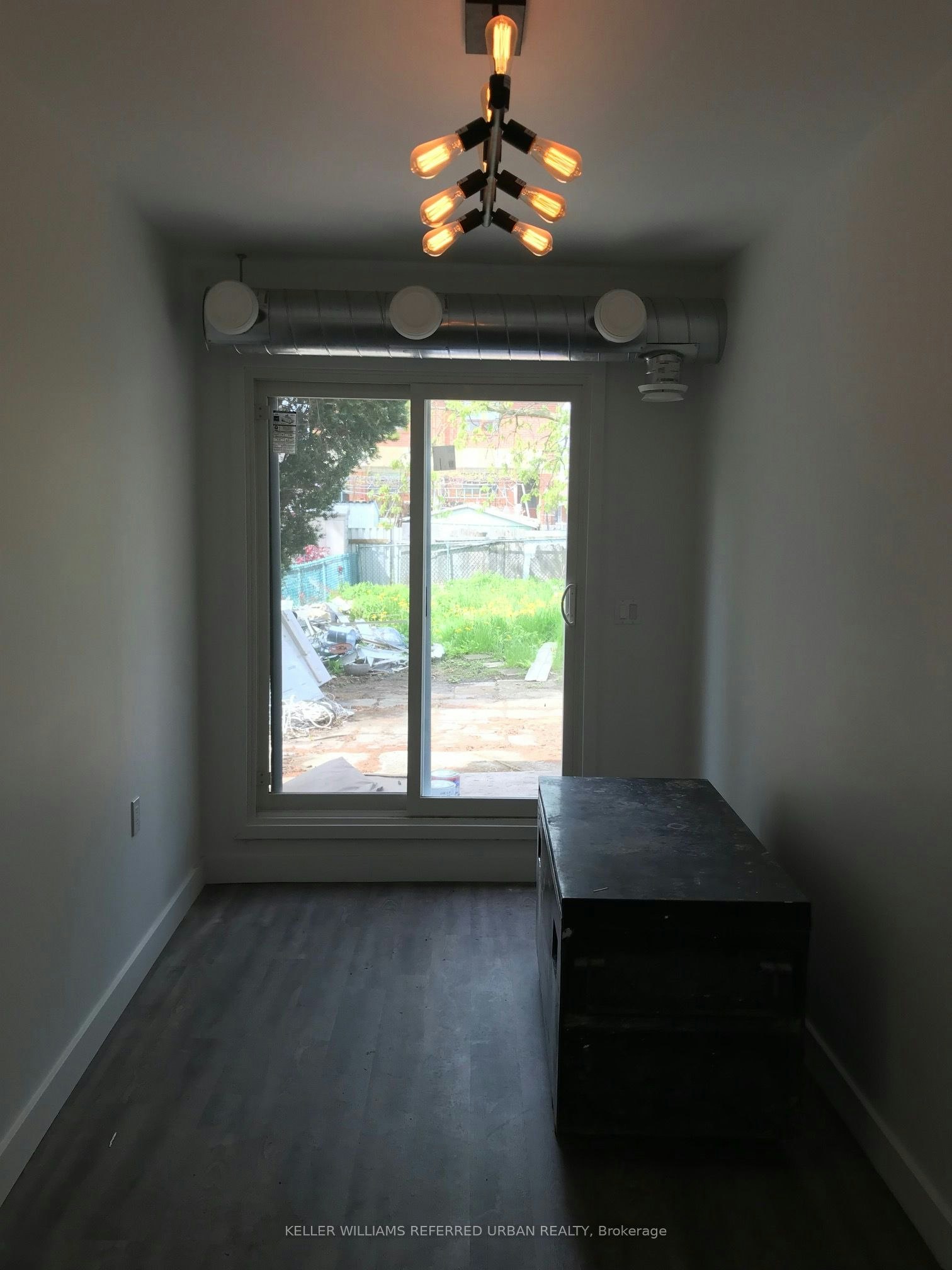 Room 2-344 Bartlett Avenue N, Toronto, ON, M6H 3G7 - 6