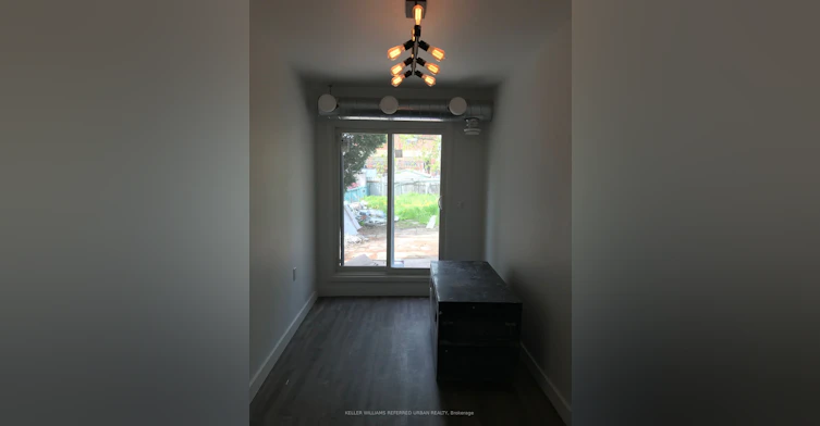 Room 2-344 Bartlett Avenue N, Toronto, ON, M6H 3G7 - 6