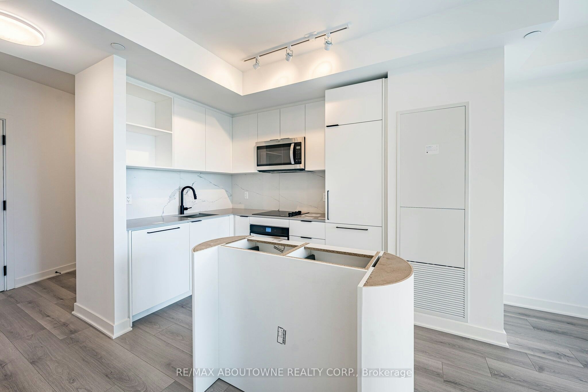 2703-1185 Dupont Street, Toronto, ON, M6H 0G5 - 16