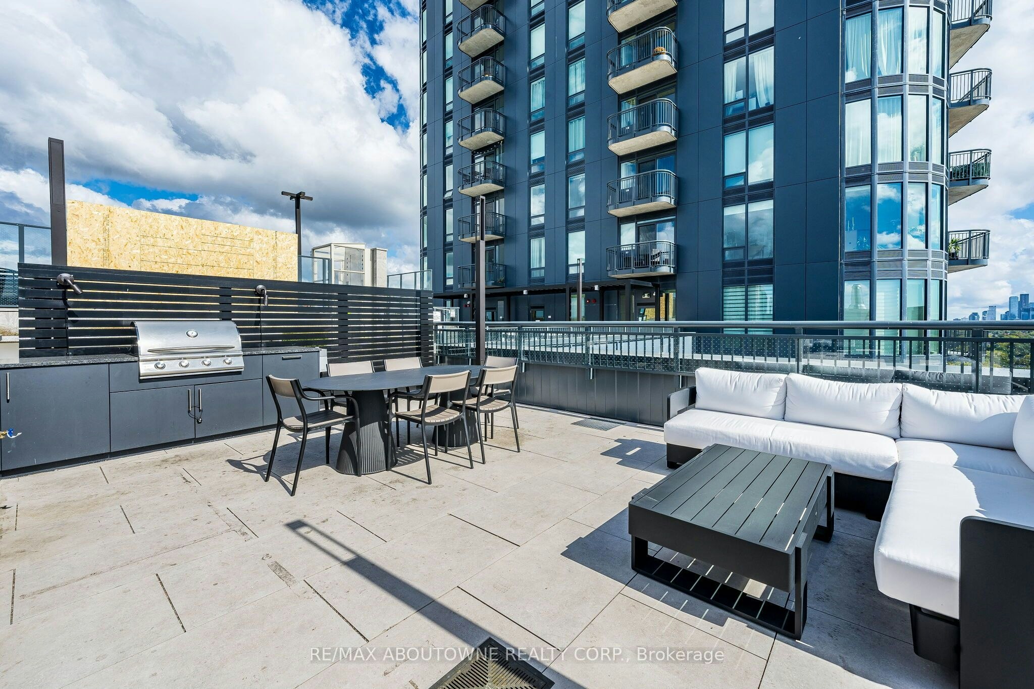 2703-1185 Dupont Street, Toronto, ON, M6H 0G5 - 49
