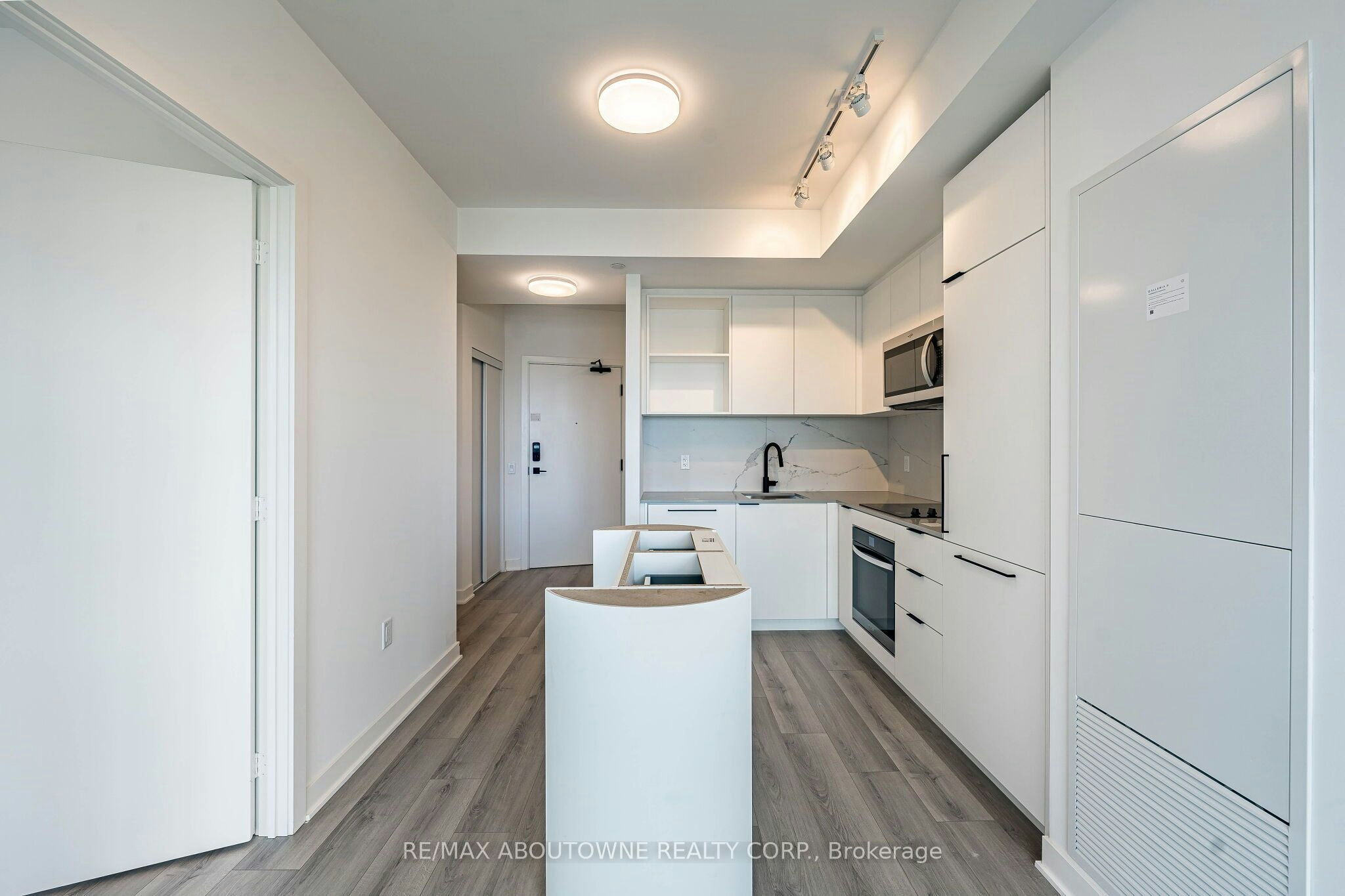 2703-1185 Dupont Street, Toronto, ON, M6H 0G5 - 14