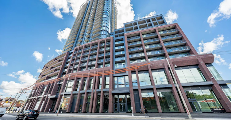 2703-1185 Dupont Street, Toronto, ON, M6H 0G5
