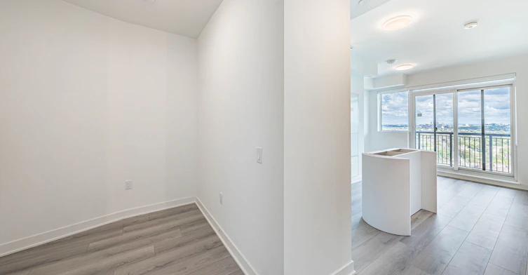 2703-1185 Dupont Street, Toronto, ON, M6H 0G5 - 9