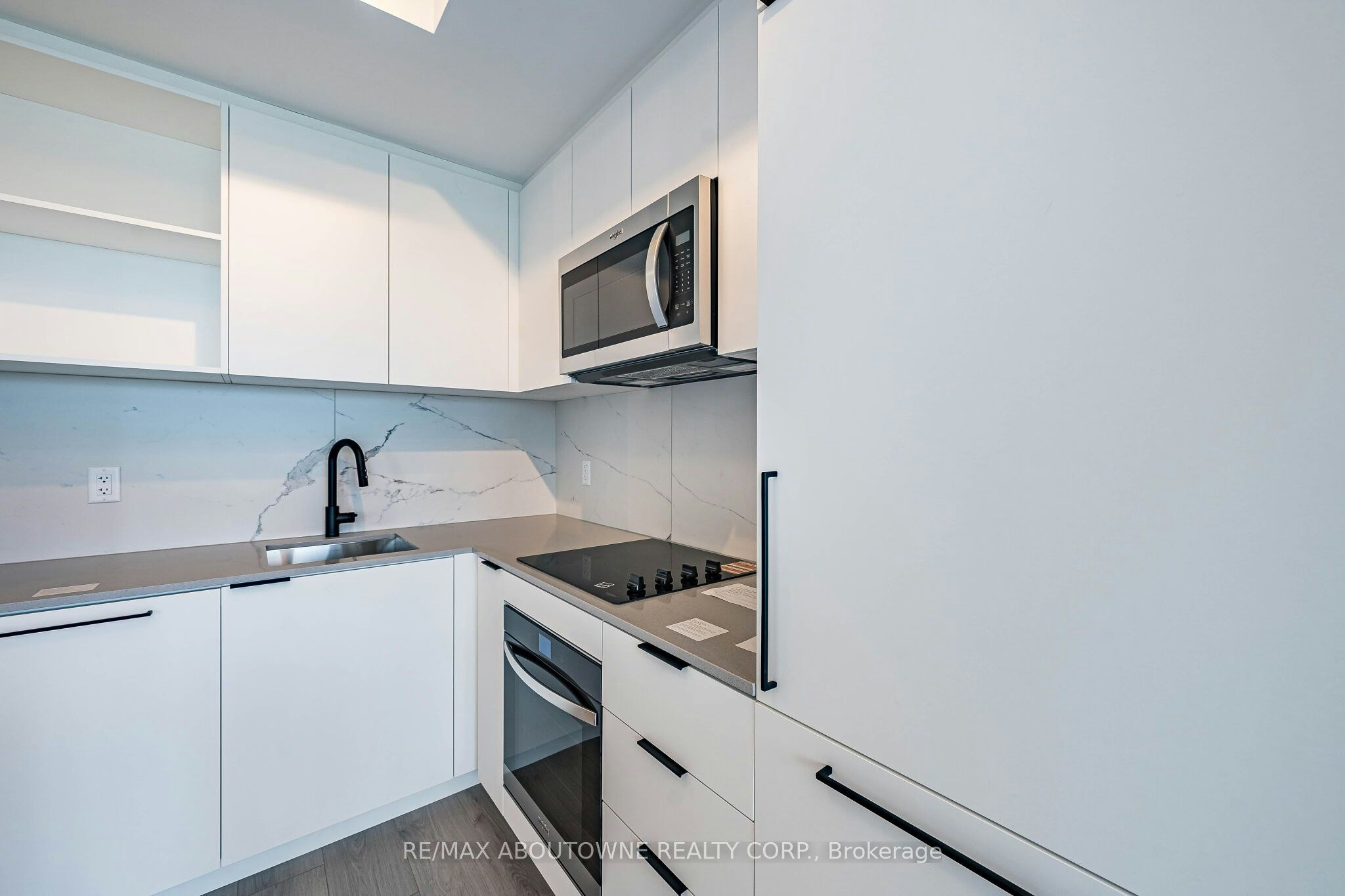2703-1185 Dupont Street, Toronto, ON, M6H 0G5 - 20