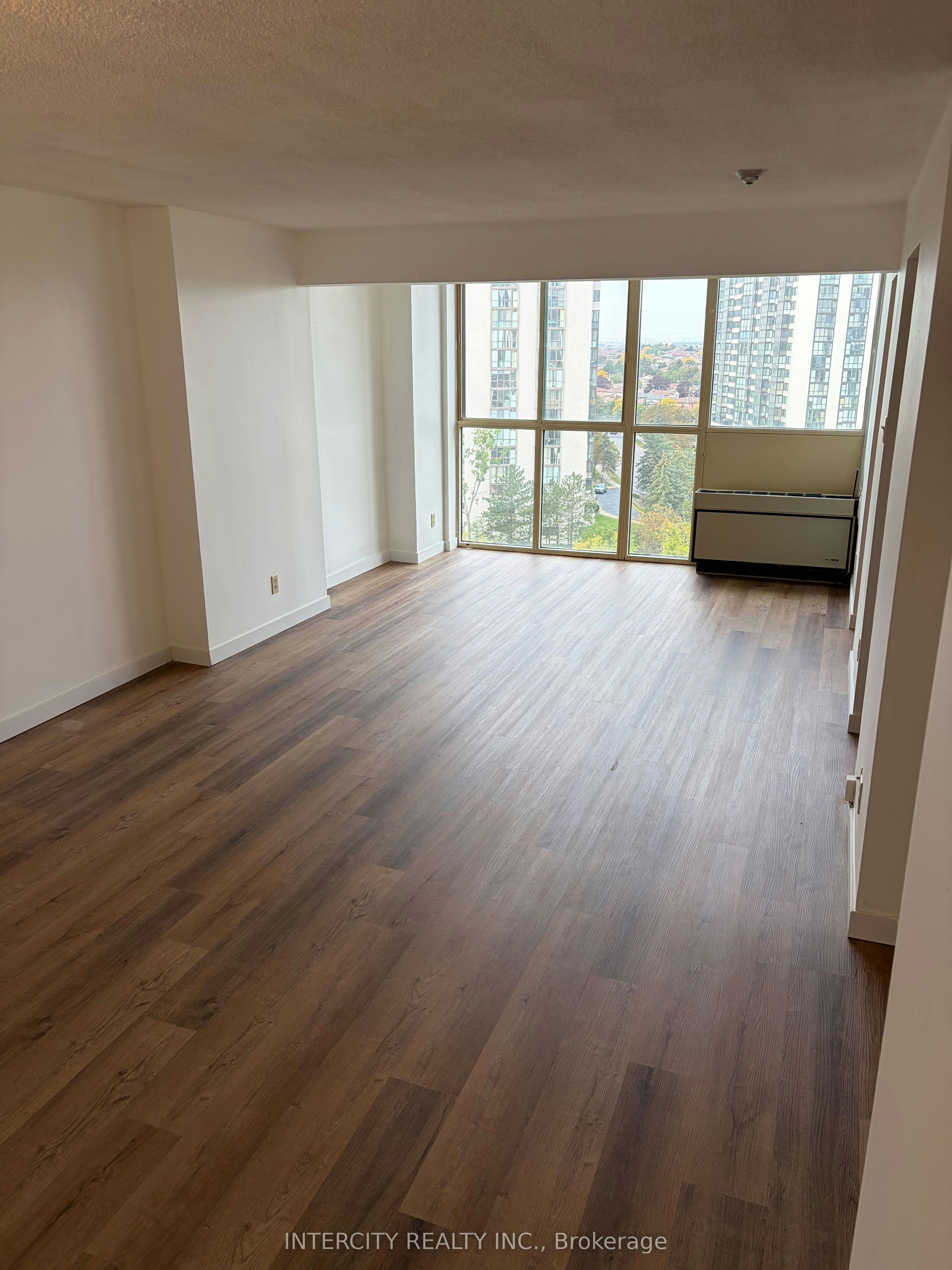1110-61 Markbrook Lane, Toronto, ON, M9V 5E7 - 4