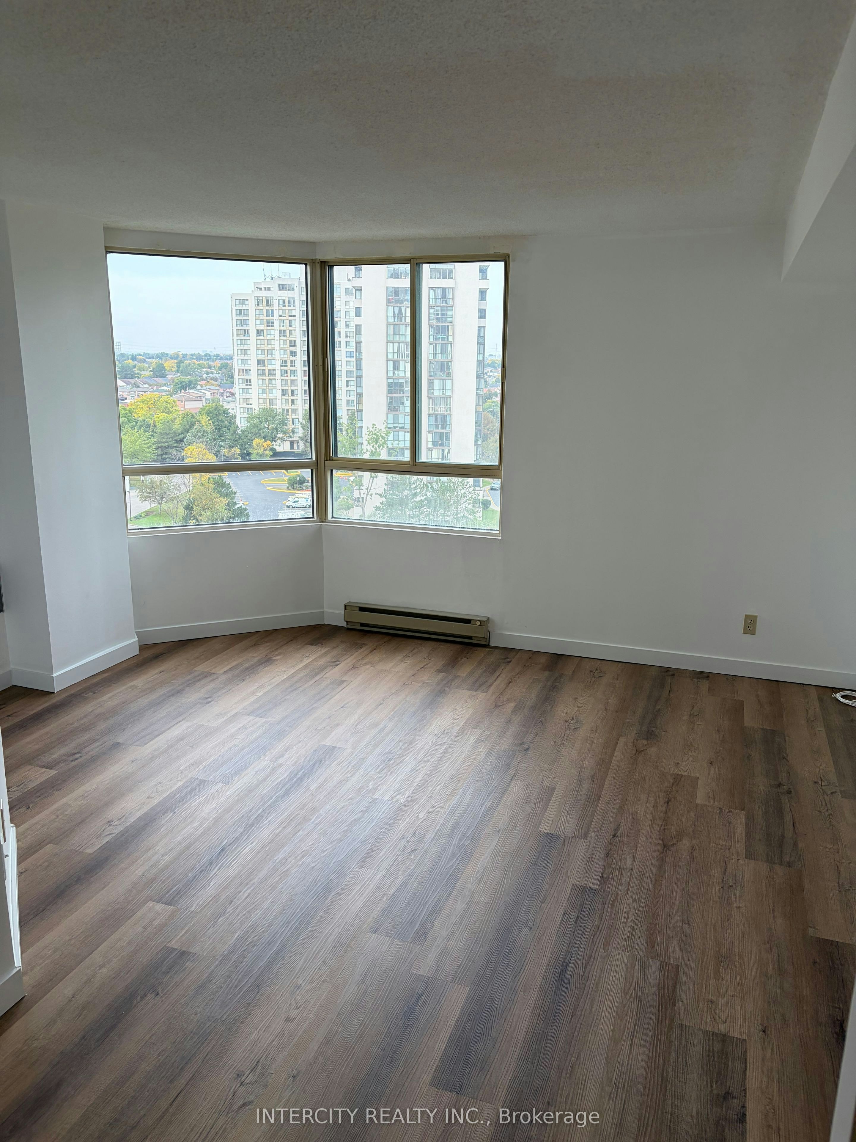 1110-61 Markbrook Lane, Toronto, ON, M9V 5E7 - 5