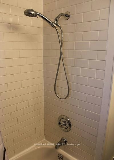 35 Warnica Avenue, Toronto, ON, M8Z 1Z5 - 12