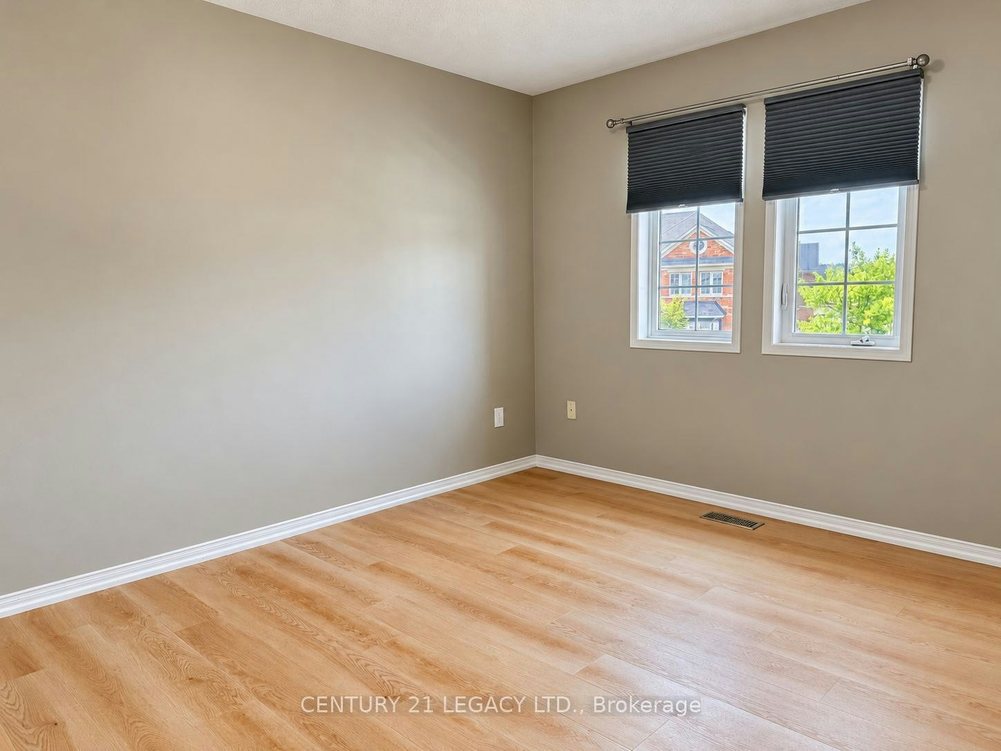 3317 Mikalda Road, Burlington, ON, L7M 0K8 - 23