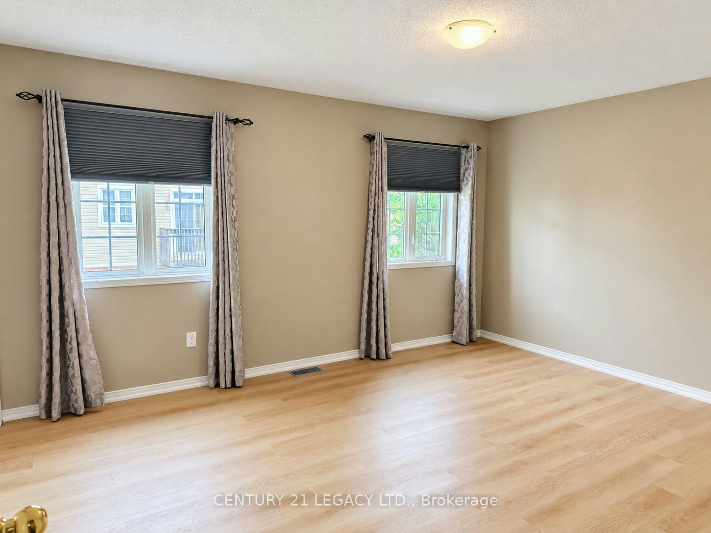 3317 Mikalda Road, Burlington, ON, L7M 0K8 - 17