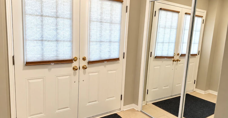 3317 Mikalda Road, Burlington, ON, L7M 0K8 - 3