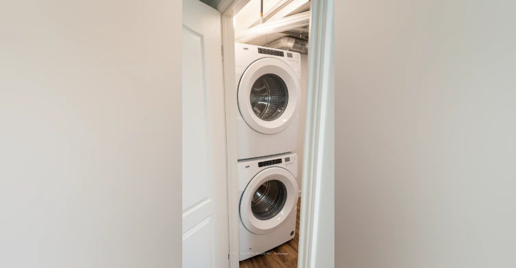 33 Raccoon Street, Brampton, ON, L6S 6L4 - 9