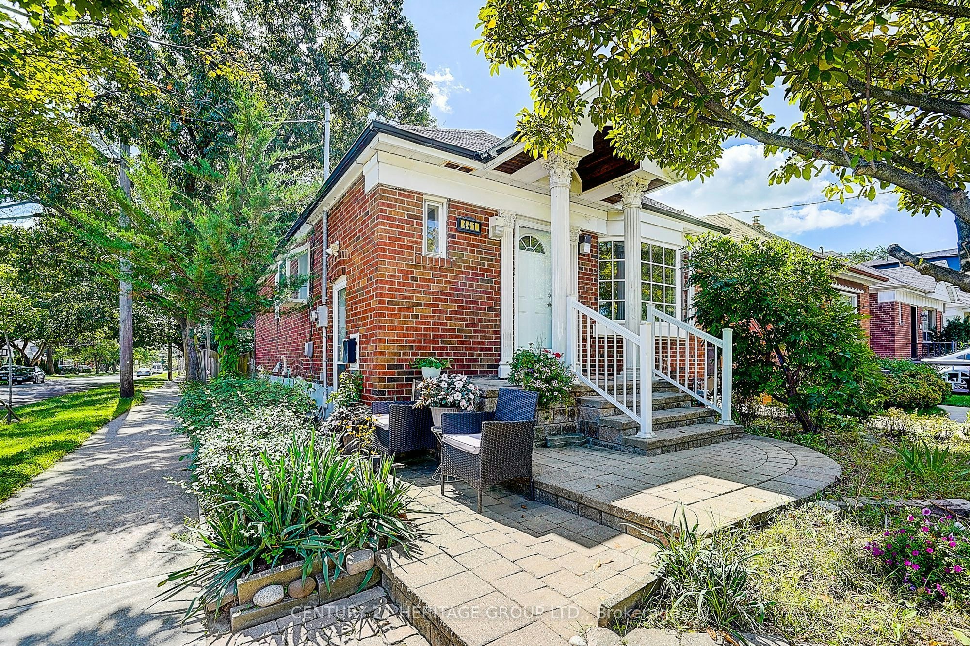Main Floor Only-441 Rimilton Avenue, Toronto, ON, M8W 2G7 - 2