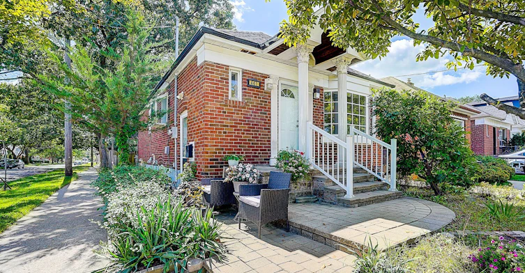 Main Floor Only-441 Rimilton Avenue, Toronto, ON, M8W 2G7 - 2