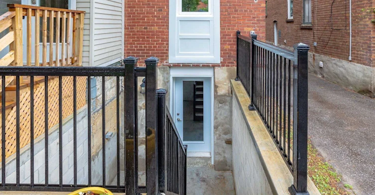 Bsmnt-278 Armadale Avenue, Toronto, ON, M6S 3X4 - 2