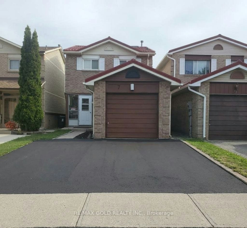 7 Auld Croft Road, Toronto, ON, M9W 6E3