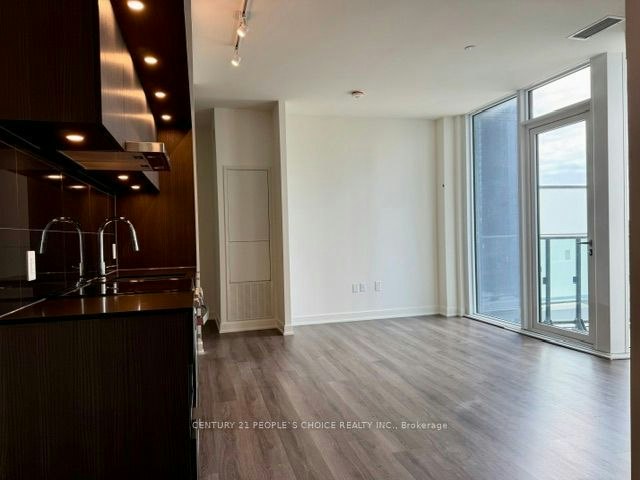 607-448 Burnhamthorpe Road W, Mississauga, ON, L5B 0R4 - 14