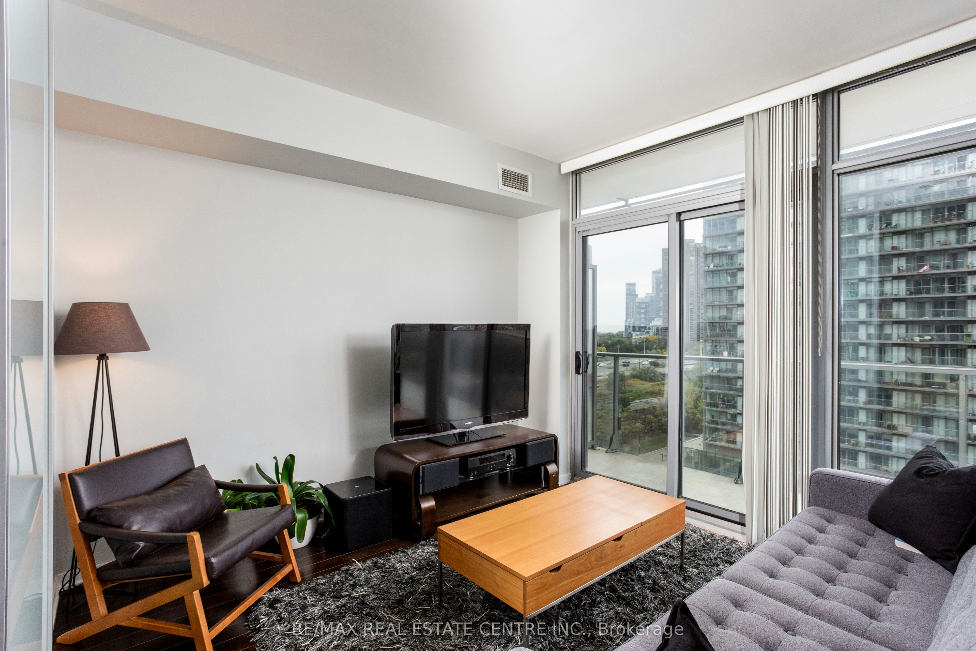 912-103 The Queensway N/A, Toronto, ON, M6S 5B3 - 15