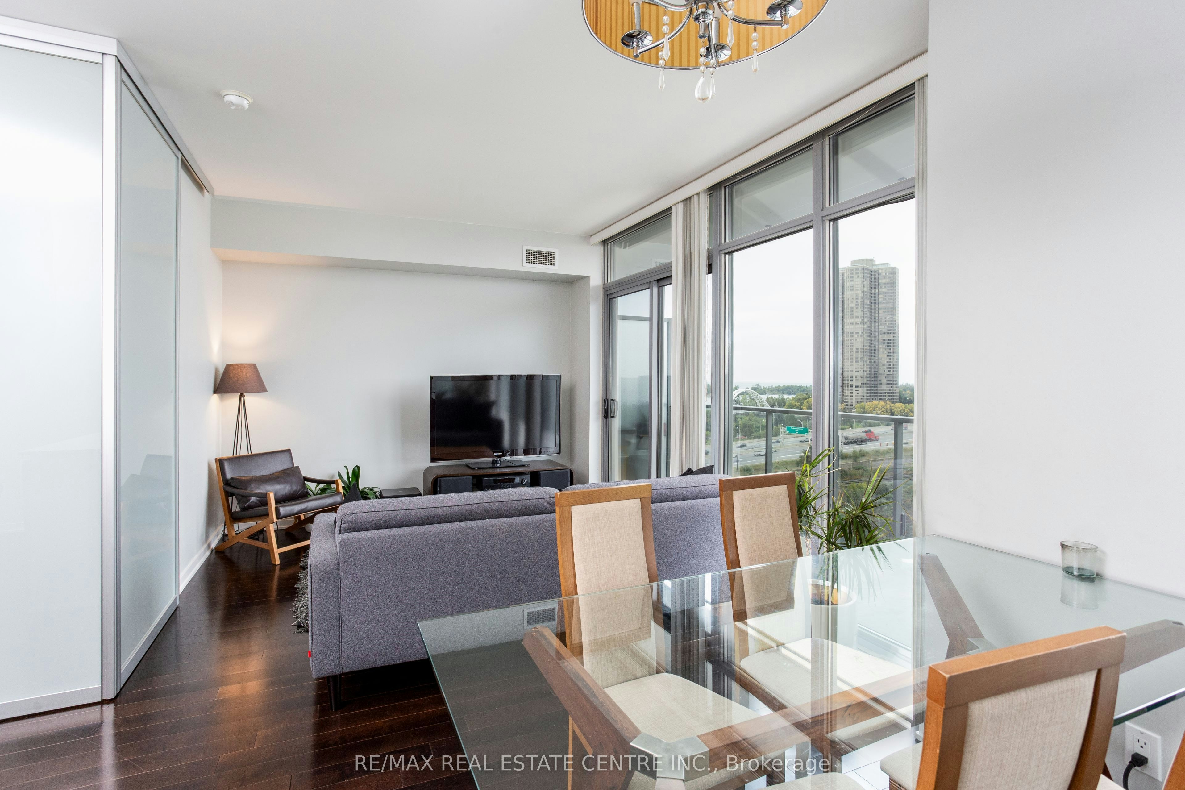 912-103 The Queensway N/A, Toronto, ON, M6S 5B3 - 10