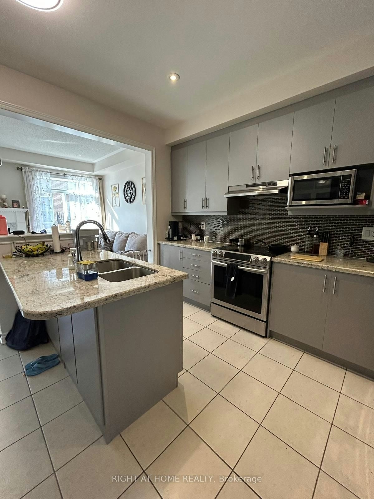 3031 Rivertrail Common, Oakville, ON, L6M 0Z1 - 13