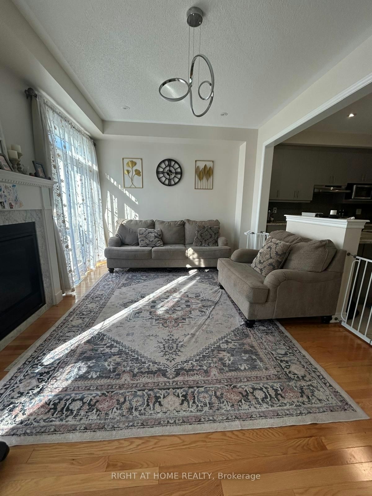 3031 Rivertrail Common, Oakville, ON, L6M 0Z1 - 2