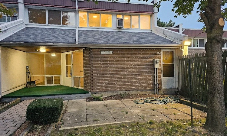 161-70 Driftwood Avenue