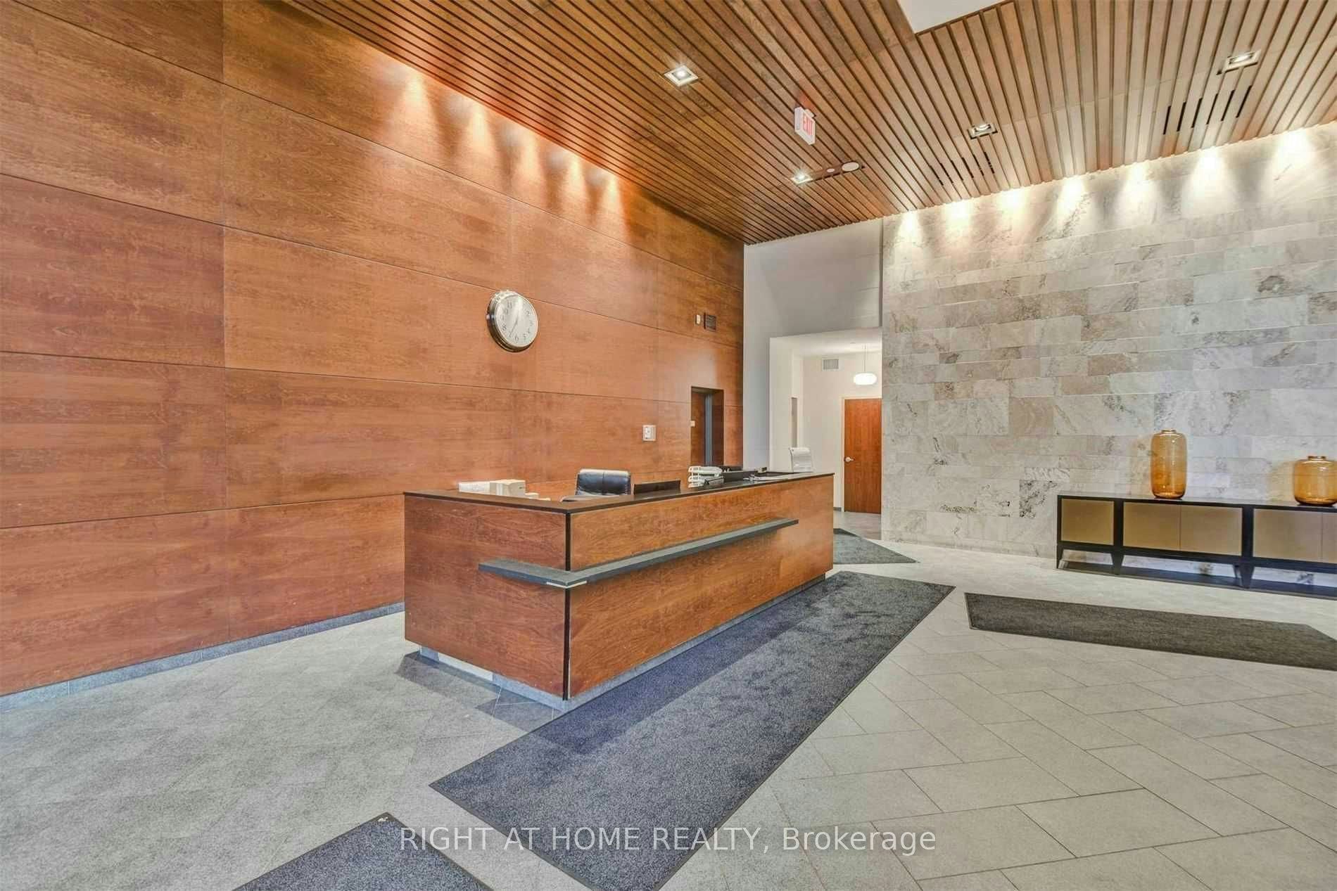 2806-4090 Living Arts Drive, Mississauga, ON, L5B 4M8 - 17