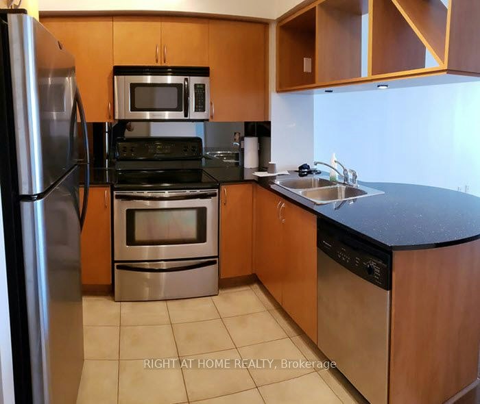 2806-4090 Living Arts Drive, Mississauga, ON, L5B 4M8 - 5