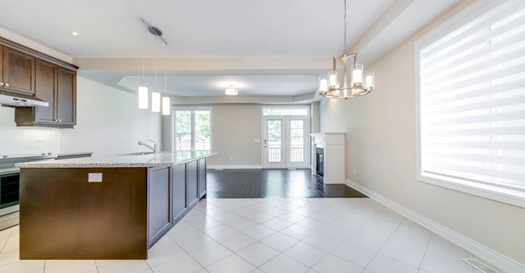 537 Terrace Way, Oakville, ON, L6M 1N6 - 4