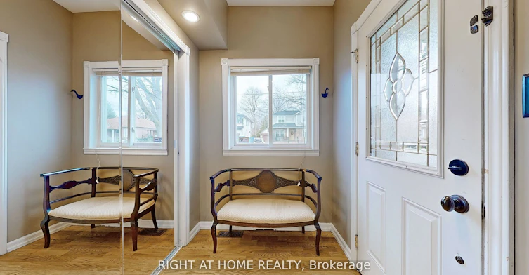 68 Eaglewood Boulevard E, Mississauga, ON, L5G 1V4 - 3