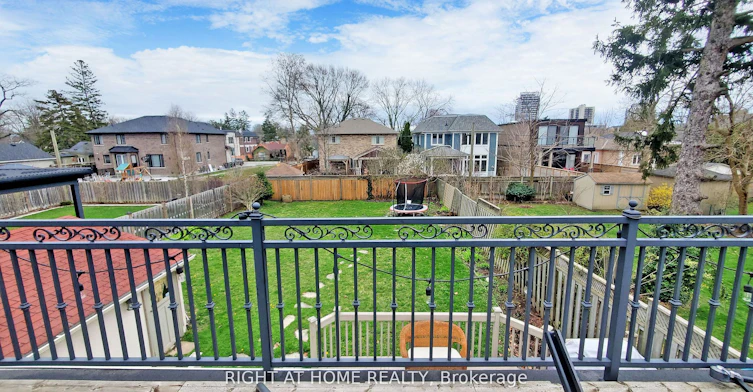 68 Eaglewood Boulevard E, Mississauga, ON, L5G 1V4 - 22