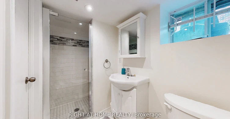 68 Eaglewood Boulevard E, Mississauga, ON, L5G 1V4 - 17